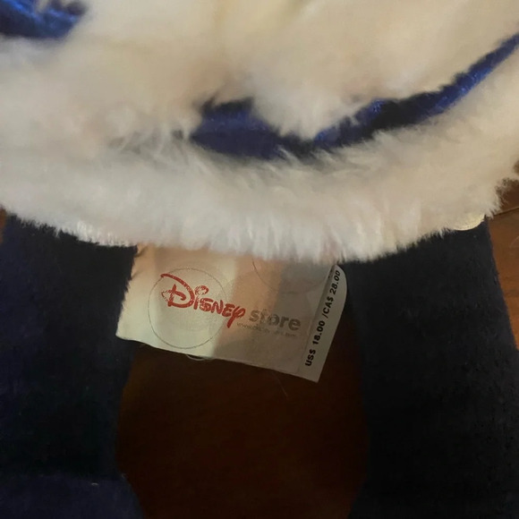 Disney Store Winter Blue Minnie Mouse Plush - Picture 6 of 9